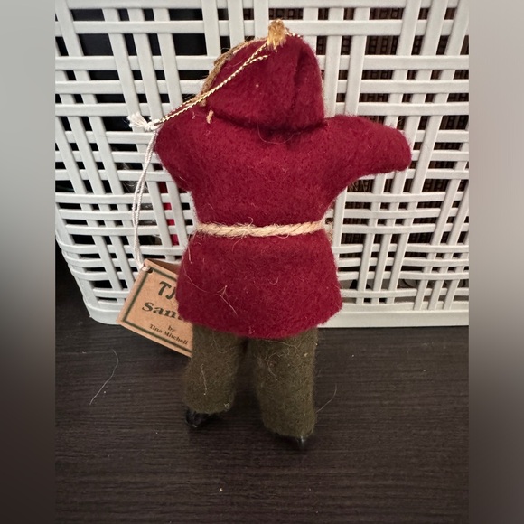Vintage TJ Santas by Tina Mitchell - Picture 6 of 7